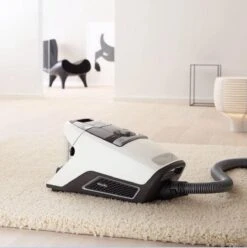 Miele Blizzard CX1 Excellence Ecoline - Lotuswit - Stofzuiger Zonder Zak -Reinigingsapparaten Winkel 1196x1200 2