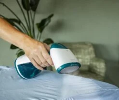 Tomado TSH1201W - Kledingstomer - 1200 Watt - RVS Zool - Wit/turquoise -Reinigingsapparaten Winkel 1200x1003 4