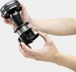 Kärcher VC 4s Cordless Plus Auto Reinigingsset – Steelstofzuiger – Incl. Automondstuk - 18V - Incl. Accu En Lader -Reinigingsapparaten Winkel 1200x1143 1