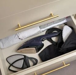 Russell Hobbs Steam Genie 2-in-1 Kledingstomer & Strijkijzer In 1 - 28370-56 25 Russell Hobbs Steam Genie 2-in-1 Kledingstomer & Strijkijzer In 1 - 28370-56 -Reinigingsapparaten Winkel 1200x1176 4