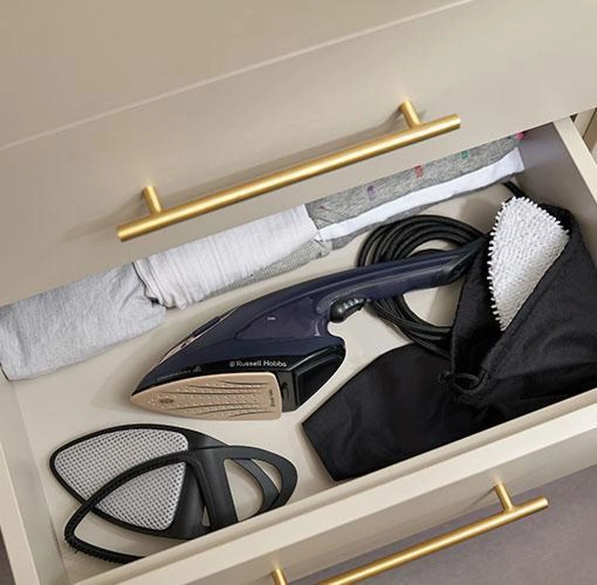 Russell Hobbs Steam Genie 2-in-1 Kledingstomer & Strijkijzer In 1 - 28370-56 14 Russell Hobbs Steam Genie 2-in-1 Kledingstomer & Strijkijzer In 1 - 28370-56 - Afbeelding 12