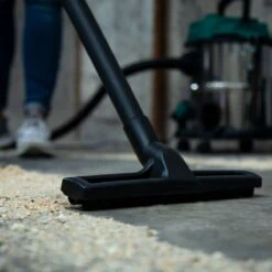 VONROC Nat- En Droogzuiger – Alleszuiger – 1400W – Blaasfunctie – 20L Tank – 3m Slang - 6m Stroomkabel -Reinigingsapparaten Winkel 1200x1200 1031