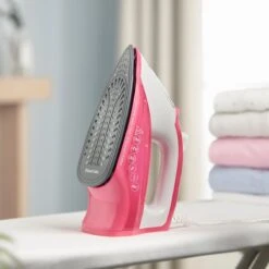 Russell Hobbs Light & Easy Pro Strijkijzer / Stoomstrijkijzer 26461-56 - Roze -Reinigingsapparaten Winkel 1200x1200 1232
