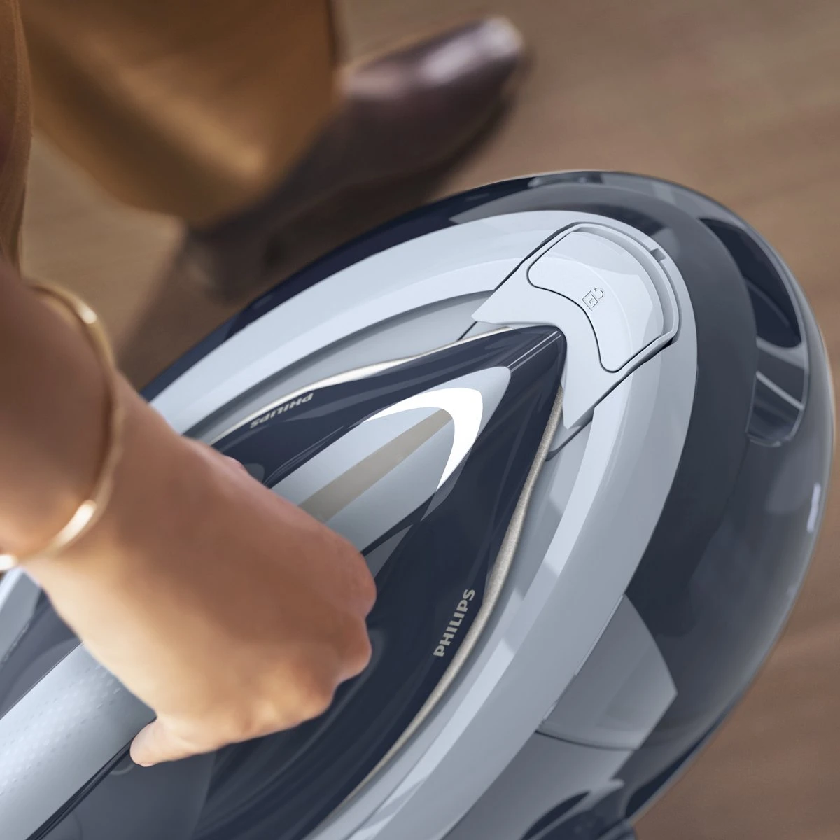 Philips PerfectCare 7000-serie PSG7030/20 - Stoomgenerator 10 Philips PerfectCare 7000-serie PSG7030/20 - Stoomgenerator - Afbeelding 8