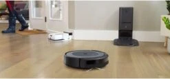 IRobot Robotstofzuiger Roomba I3+ -Reinigingsapparaten Winkel 1200x561 1