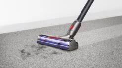 Dyson V10 Total Clean - Snoerloze Steelstofzuiger -Reinigingsapparaten Winkel 1200x674 2