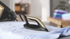 Philips PerfectCare 8000 Series PSG8140/80 - Stoomgenerator -Reinigingsapparaten Winkel 1200x676 49