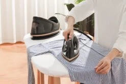 Swiss Pro+ -Stoomstrijkijzer Met Stoomgenerator - Iron - Keramische Zoolplaat - 2700W - Black/Gold - PefectCare Performer -Reinigingsapparaten Winkel 1200x799 153