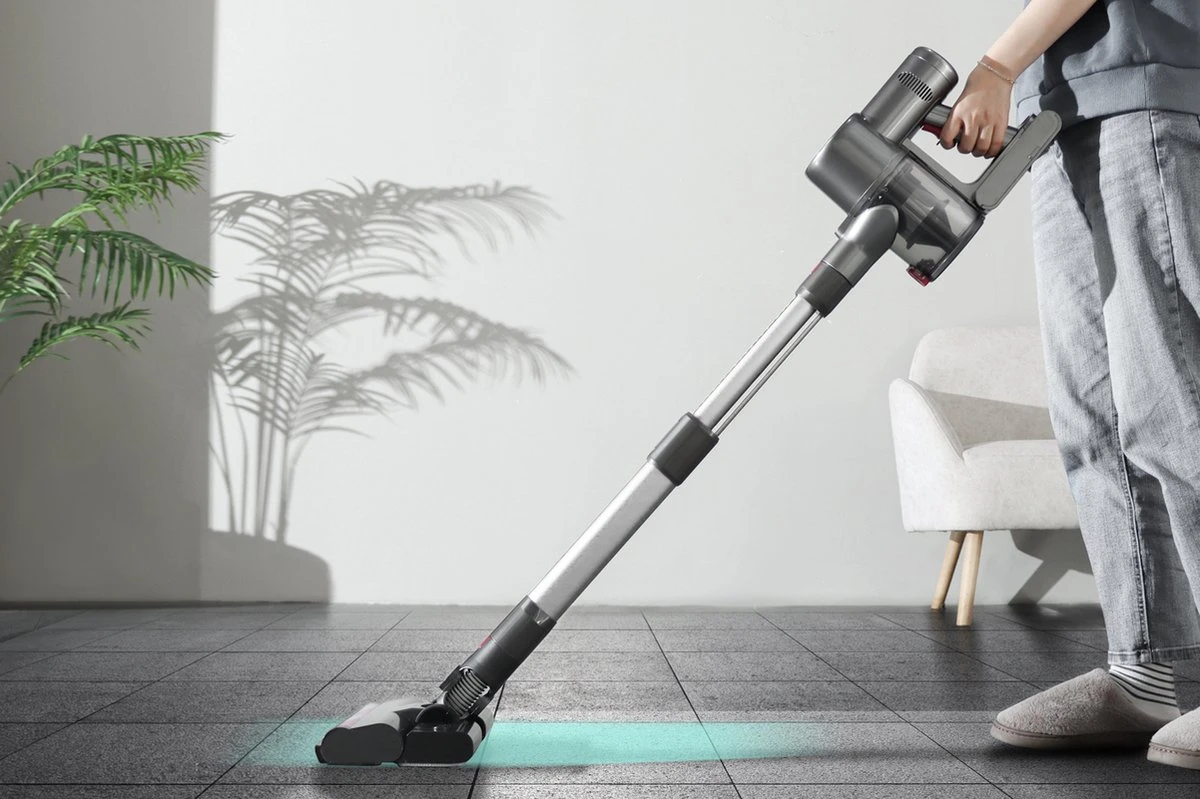 Swiss Pro+ Steelstofzuiger Met Dweil Functie - Afkoppelbare Dweil Functie - LED Display Touchscreen - 22KPA - 5 In 1 - Kruimeldief - Lange Batterijduur 9 Swiss Pro+ Steelstofzuiger Met Dweil Functie - Afkoppelbare Dweil Functie - LED Display Touchscreen - 22KPA - 5 In 1 - Kruimeldief - Lange Batterijduur - Afbeelding 7