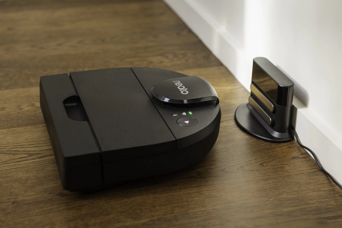 Neato® D9 Intelligente Robotstofzuiger - D-vormig Design, HEPA-filter, Lasermapping-navigatie - Bediening Via App - 200 Minuten Looptijd Met Automatisch Opladen/Hervatten - Zwart 16 Neato® D9 Intelligente Robotstofzuiger - D-vormig Design, HEPA-filter, Lasermapping-navigatie - Bediening Via App - 200 Minuten Looptijd Met Automatisch Opladen/Hervatten - Zwart - Afbeelding 14