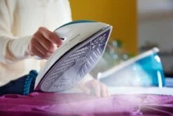 Philips PerfectCare Compact Essential GC6840/20 - Stoomgenerator -Reinigingsapparaten Winkel 1200x800 347