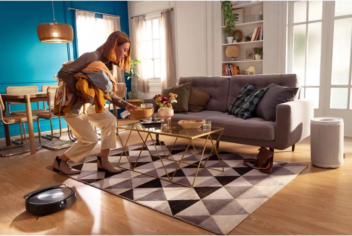 IRobot Roomba Combo J7+ Robotstofzuiger En Dweilrobot - Objectdetectie En Vermijding - Automatische Vuilafvoer - C7558 11 IRobot Roomba Combo J7+ Robotstofzuiger En Dweilrobot - Objectdetectie En Vermijding - Automatische Vuilafvoer - C7558 - Afbeelding 9