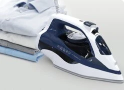 Tesla IR301BL - Stoomstrijkijzer - 2600Watt - 400ML Watercapaciteit - Blauw / Wit -Reinigingsapparaten Winkel 1200x875 4