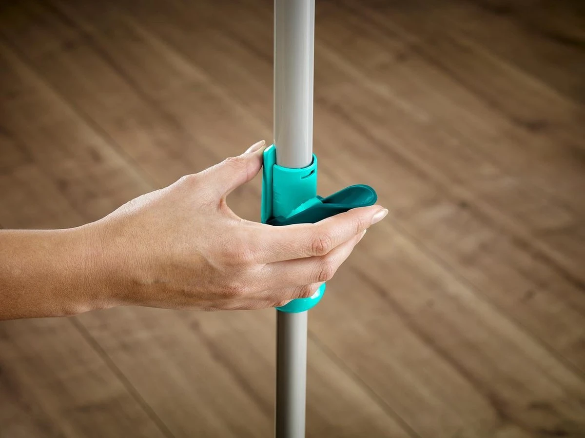 Leifheit Clean Twist Vloerwisser M - 33 Cm - Compleet Systeem - 33 Cm Wisbreedte - 6 Liter Emmer 7 Leifheit Clean Twist Vloerwisser M - 33 Cm - Compleet Systeem - 33 Cm Wisbreedte - 6 Liter Emmer - Afbeelding 5