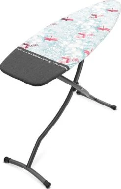 Brabantia Strijkplank D Met Hittebestendige Parkeerplaats - 135 X 45 Cm - Botanical -Reinigingsapparaten Winkel 766x1200 2