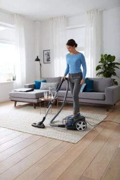 Philips PowerPro Compact FC9331/09 - Stofzuiger Zonder Zak -Reinigingsapparaten Winkel 799x1200 15