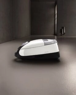 Miele Complete C2 PowerLine - Stofzuiger Met Zak - Lotuswit -Reinigingsapparaten Winkel 955x1200 1